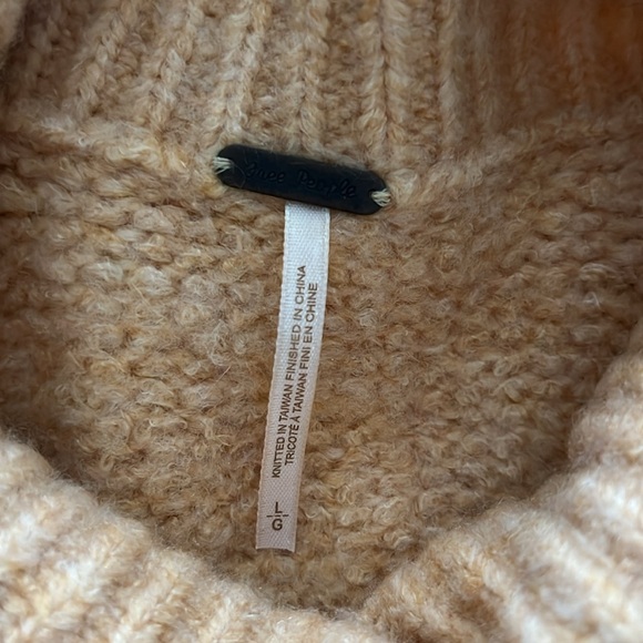 EUC Free People Camel Heather Bradley Bauble Knit Pullover Sweater Large - Picture 3 of 3